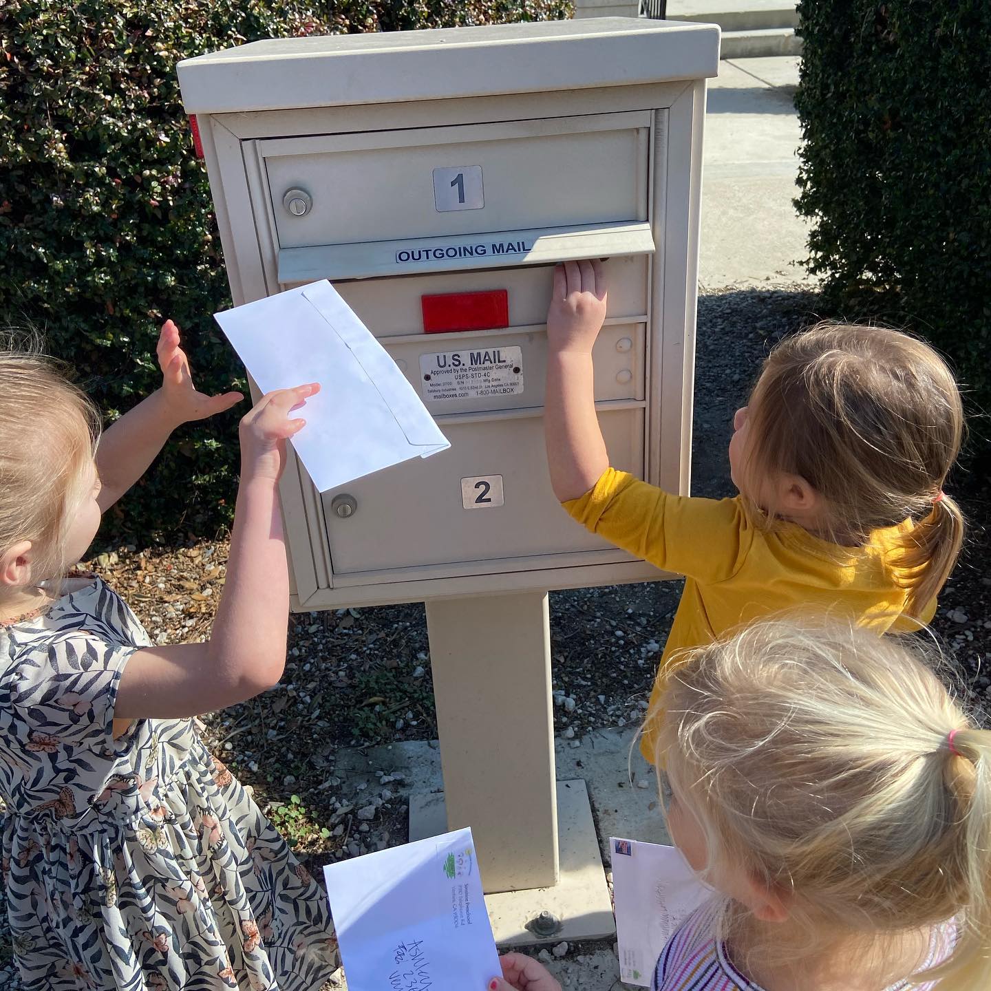 sonshine-kids-mailbox.jpg